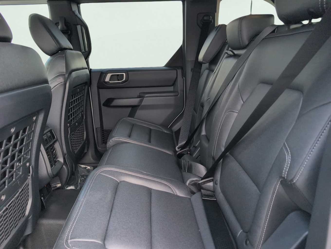 New 2026 Avalanche Gray Ford Badlands® image 23