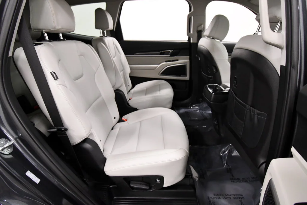 Certified Used 2024 Gray Kia S image 18