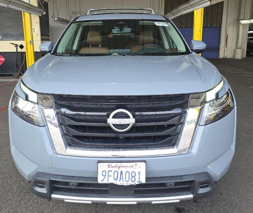 Used 2023 Nissan Pathfinder Platinum with VIN 5N1DR3DH1PC236007 for sale in Kansas City