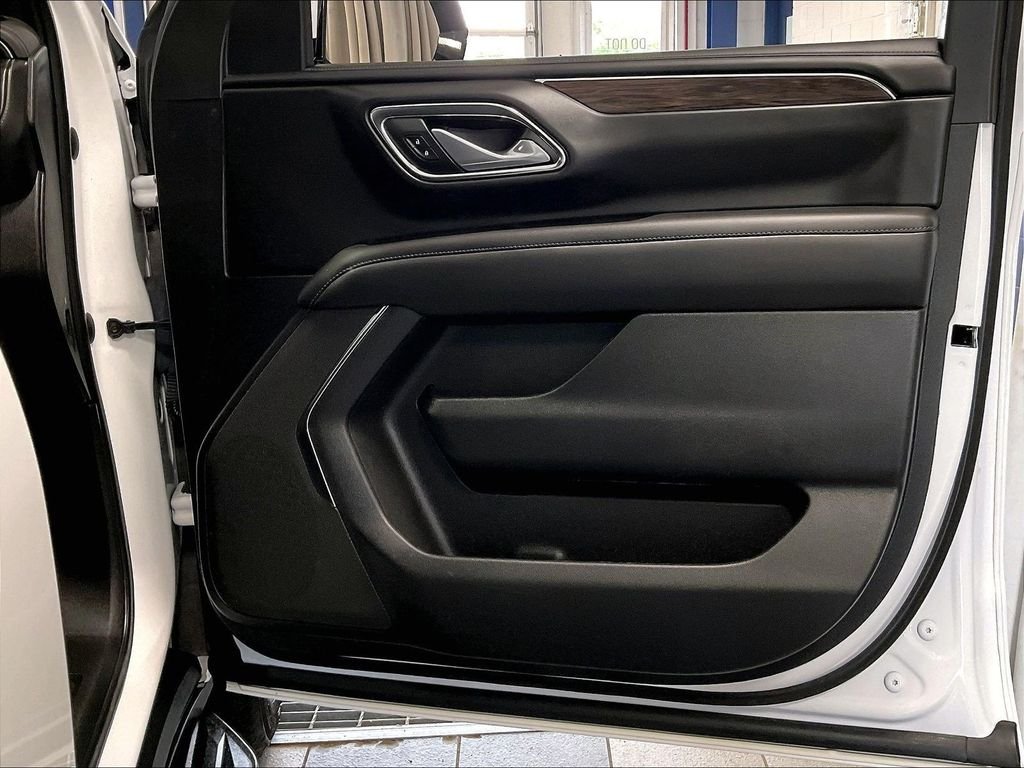 Used 2023 White Chevrolet LS image 12