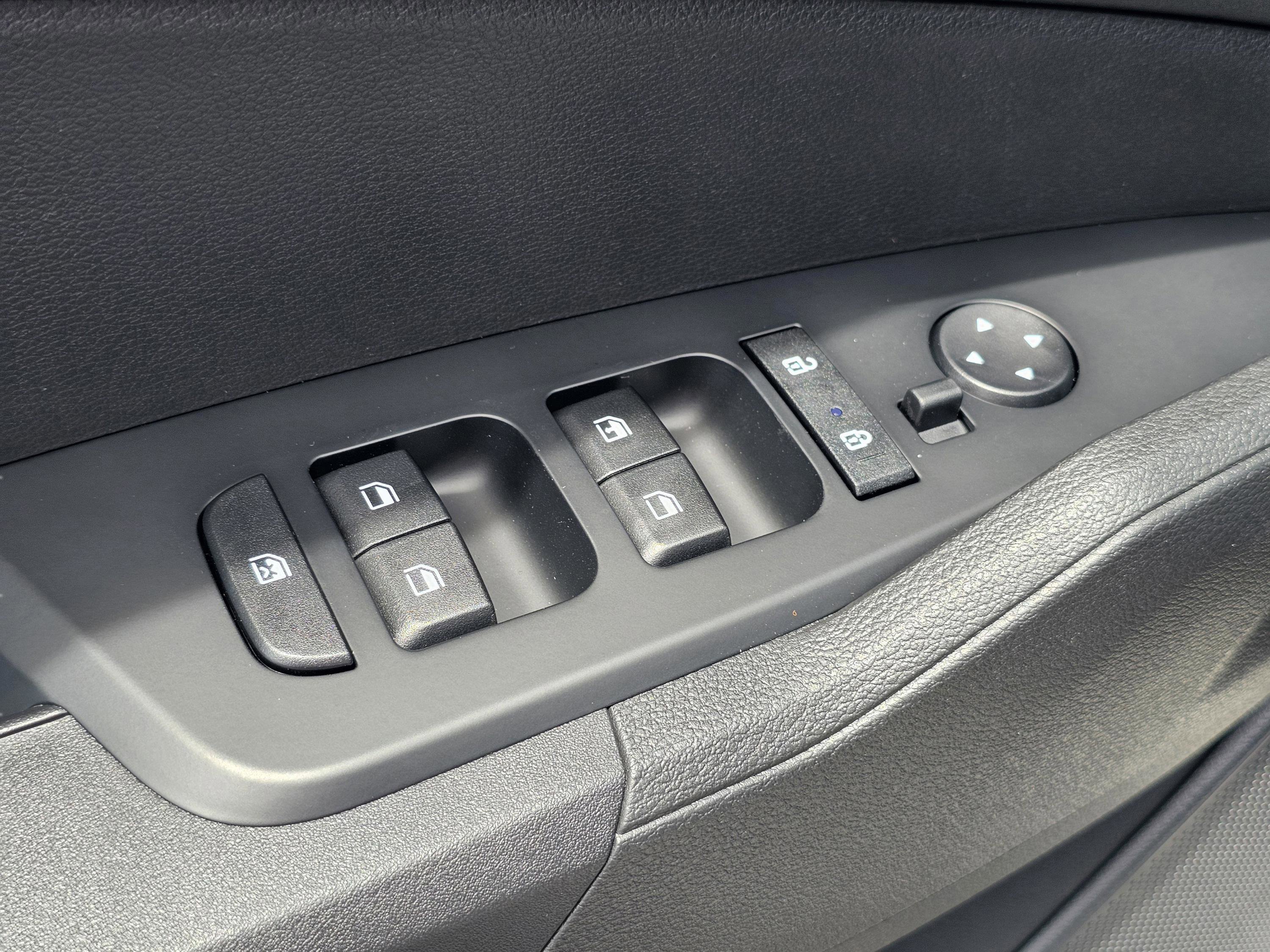 2025 Kia Sportage LX Hybrid - Photo 15