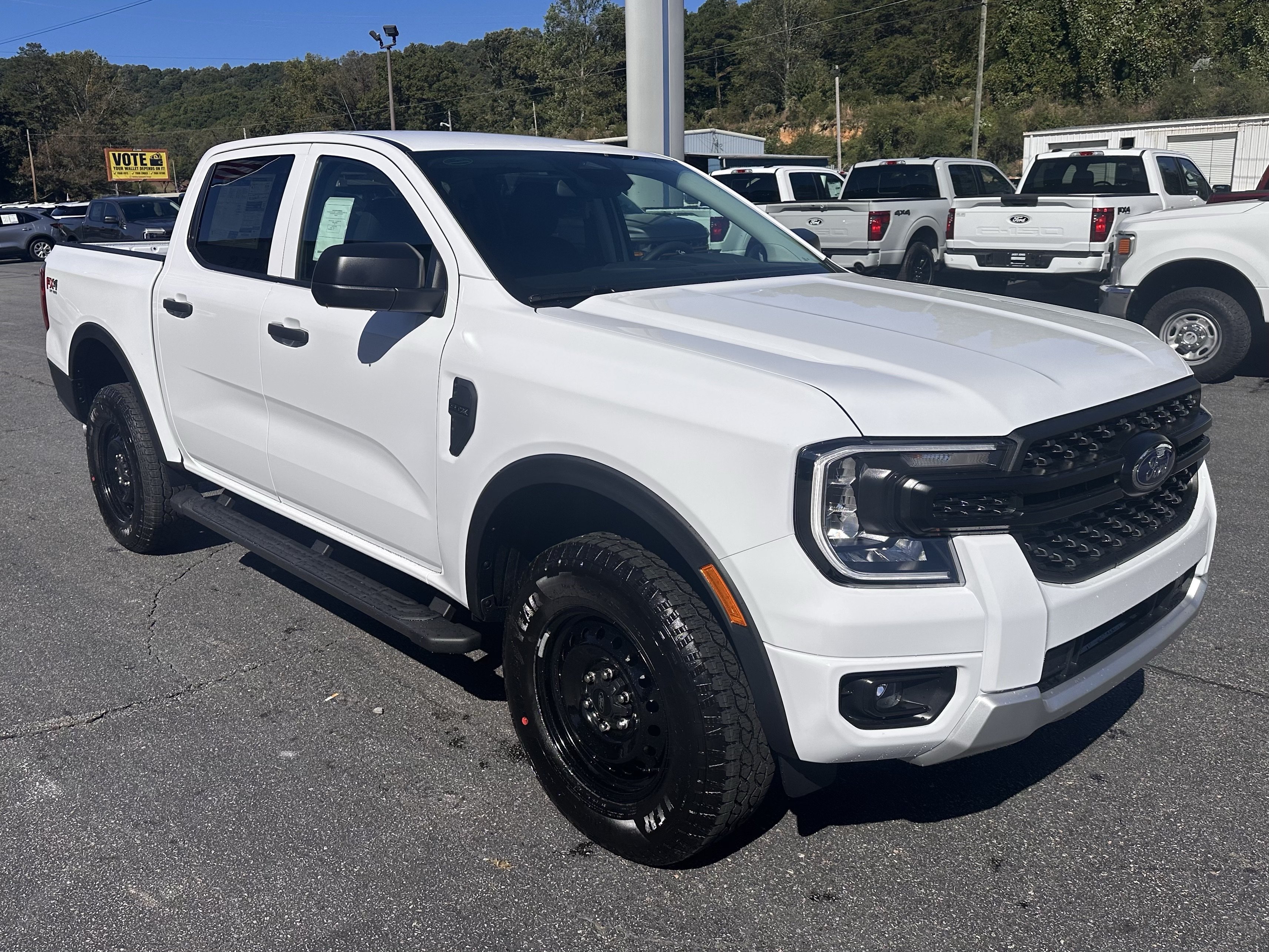 New 2026 Oxford White Ford XL image 4