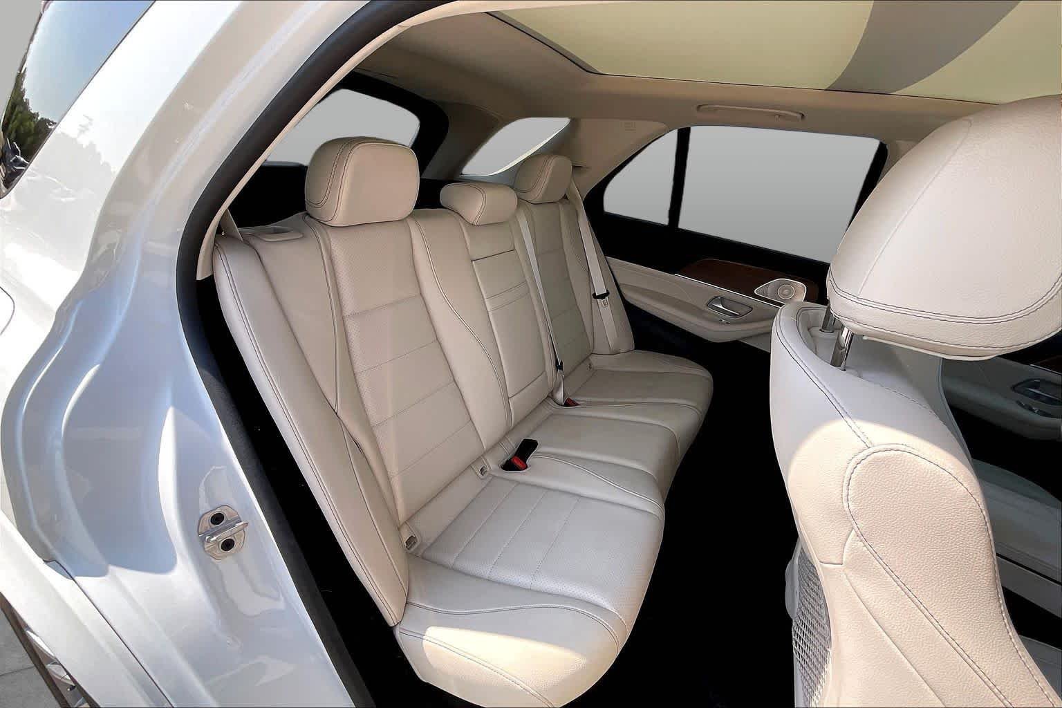 Used 2023 Polar White Mercedes-Benz GLE 450 image 19