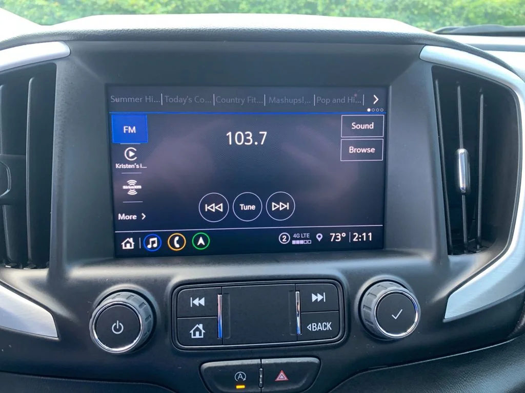Used 2022  GMC SLT image 23