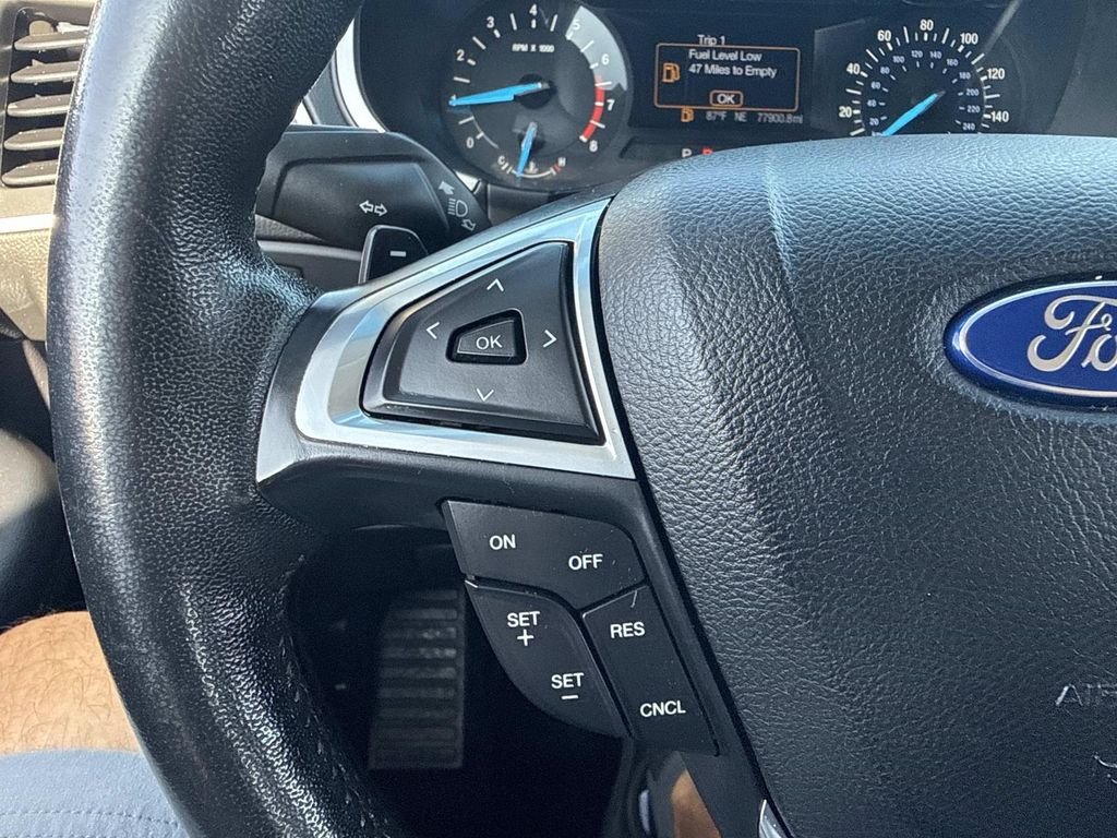 Used 2017 Black Ford SEL image 29
