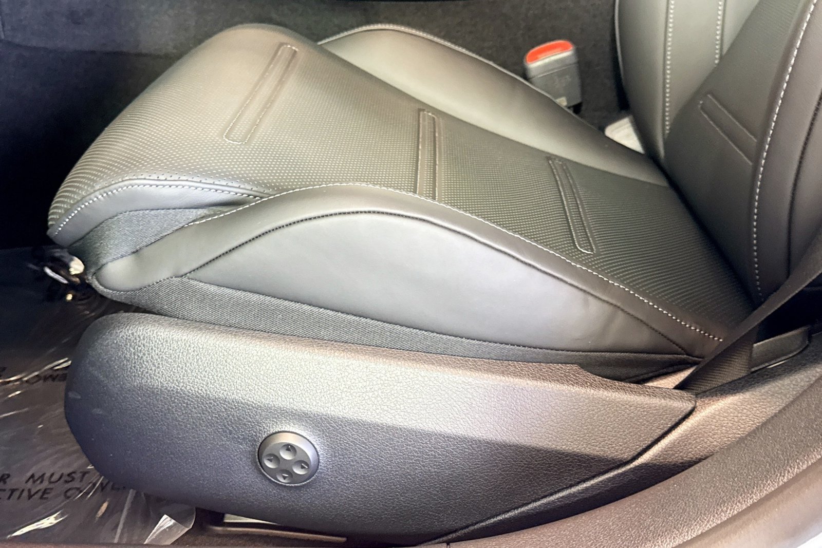 New 2026 Cirrus Silver Metallic Mercedes-Benz AMG® E 53 E image 17