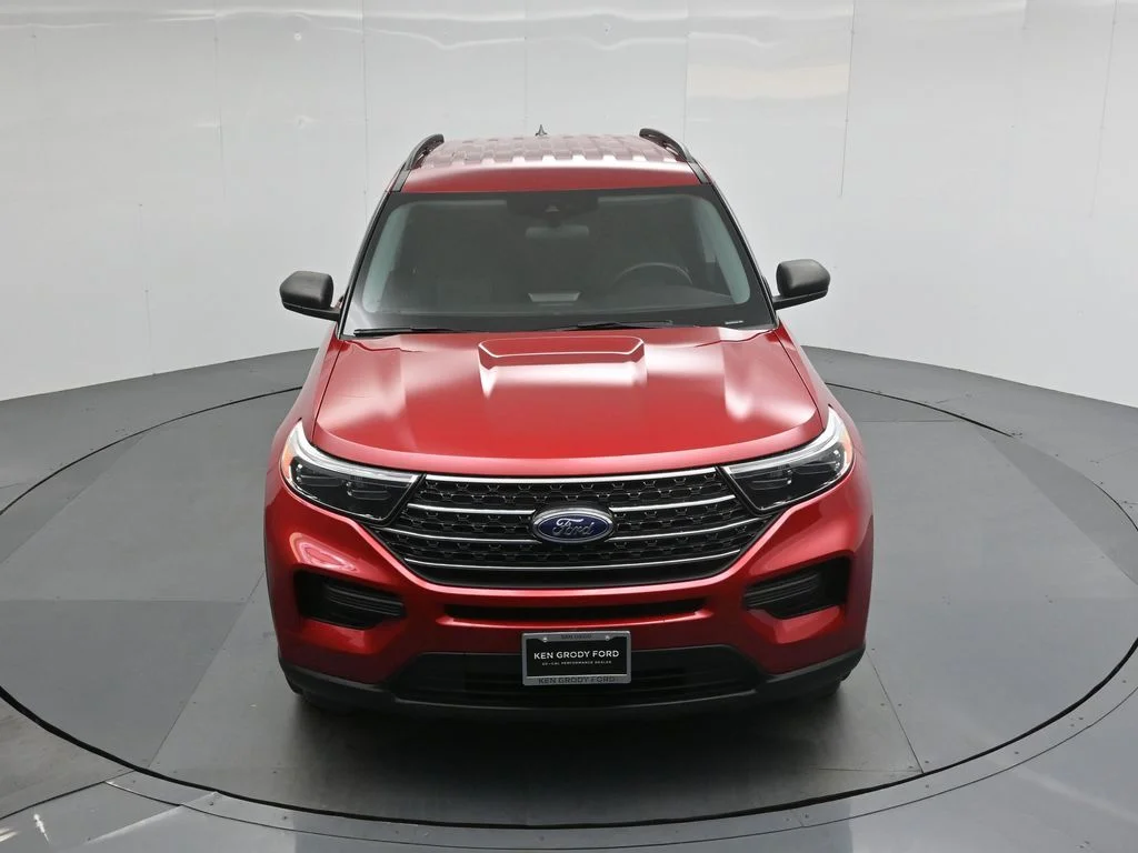Used 2023 Red Ford XLT image 35