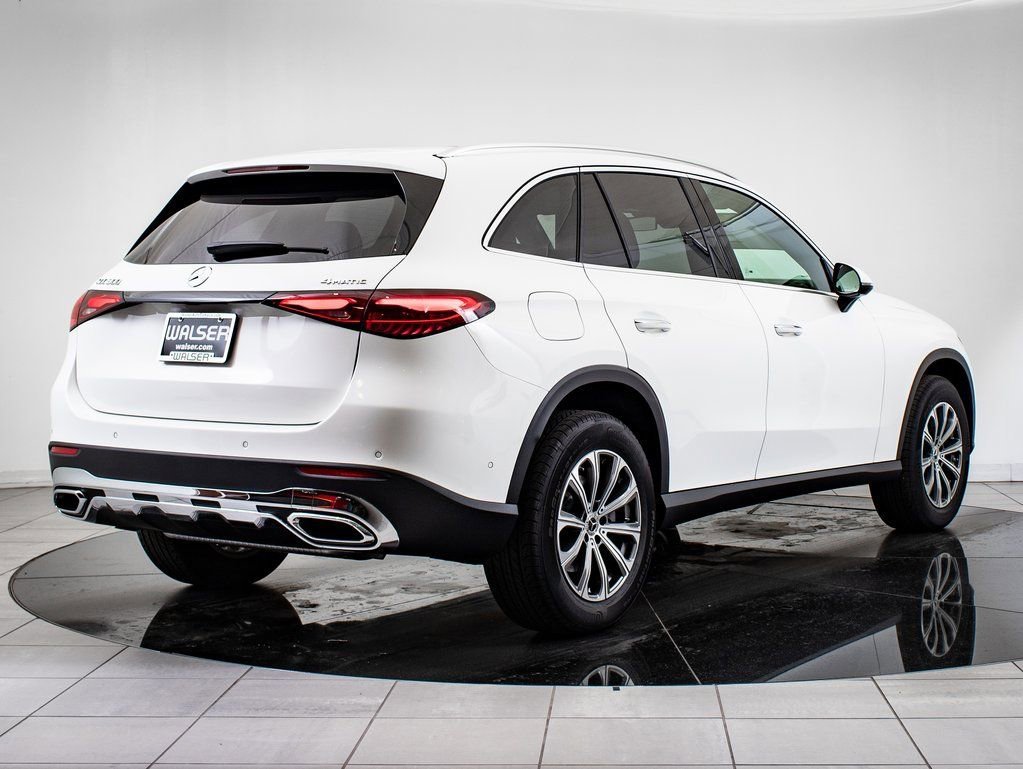 Used 2025 Polar White Mercedes-Benz GLC 300 image 10