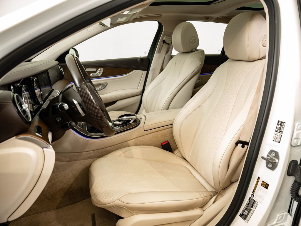 Used 2018 White Mercedes-Benz E 400 Wagon image 24