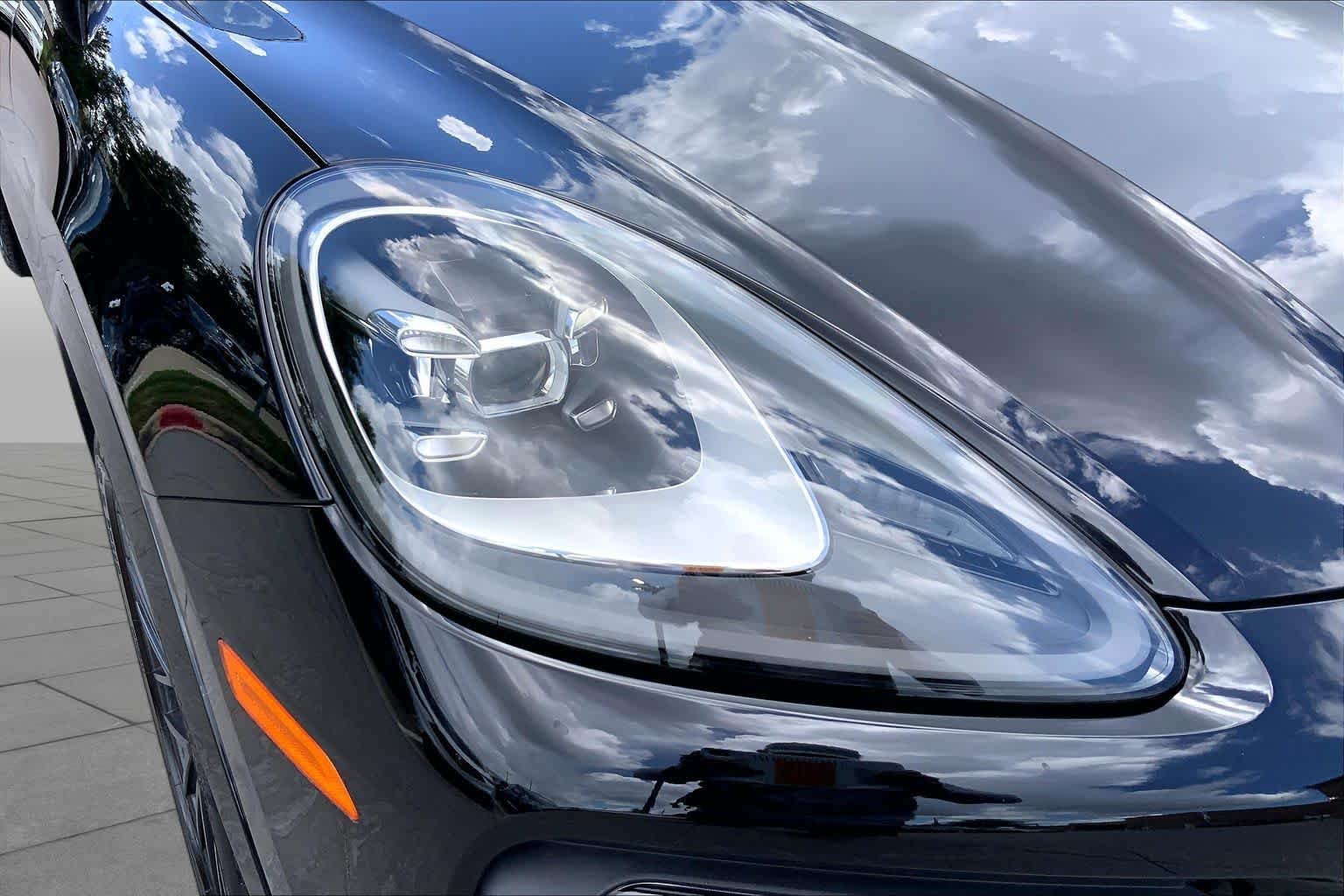 Used 2021 Jet Black Metallic Porsche  image 27