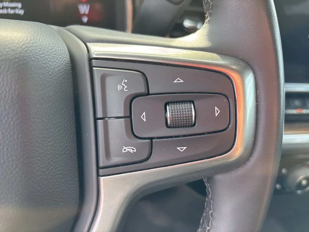 Used 2023 Gray Chevrolet LT image 20