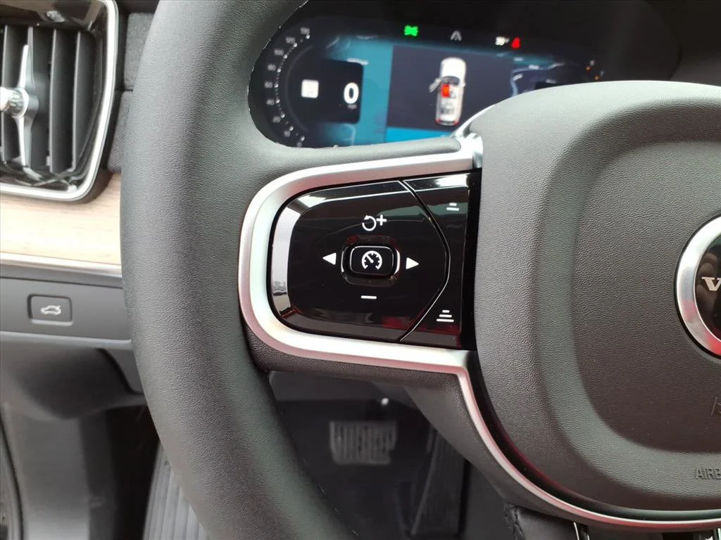 2026 Volvo XC90 Plus - Photo 15