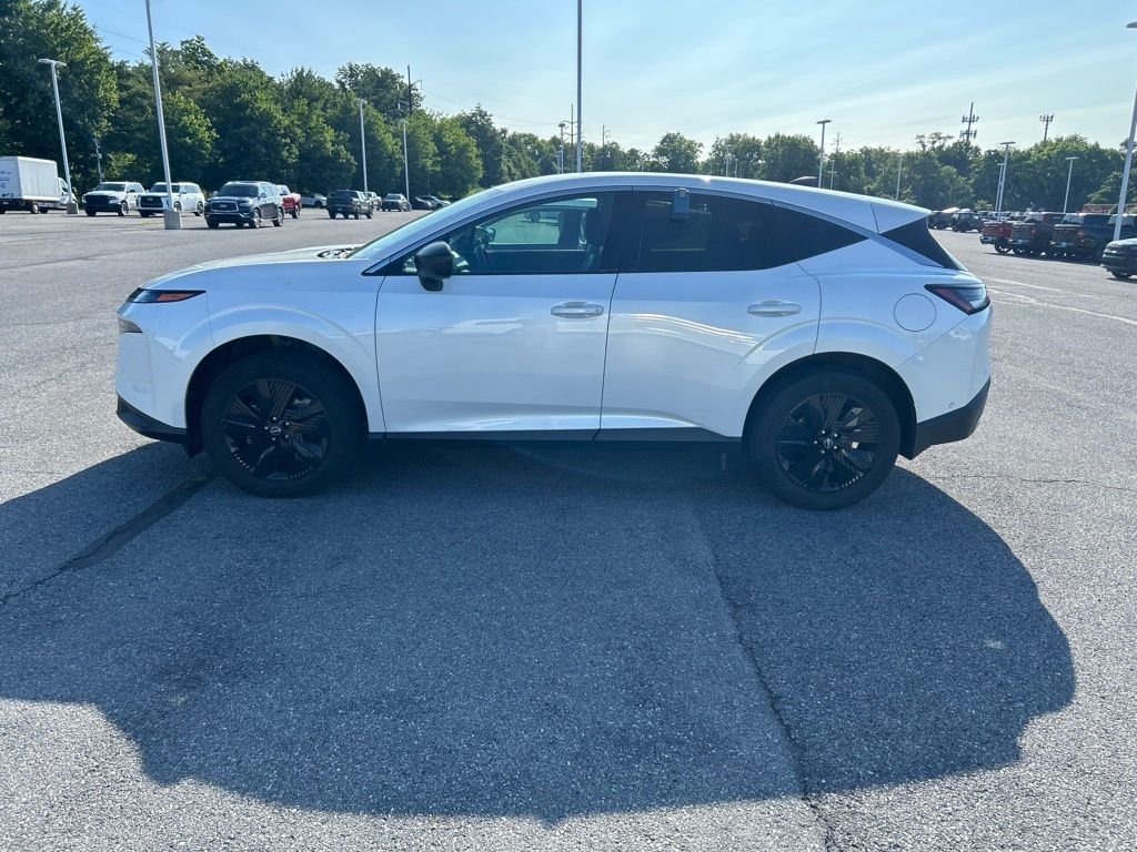 Used 2025 White Nissan SV image 7