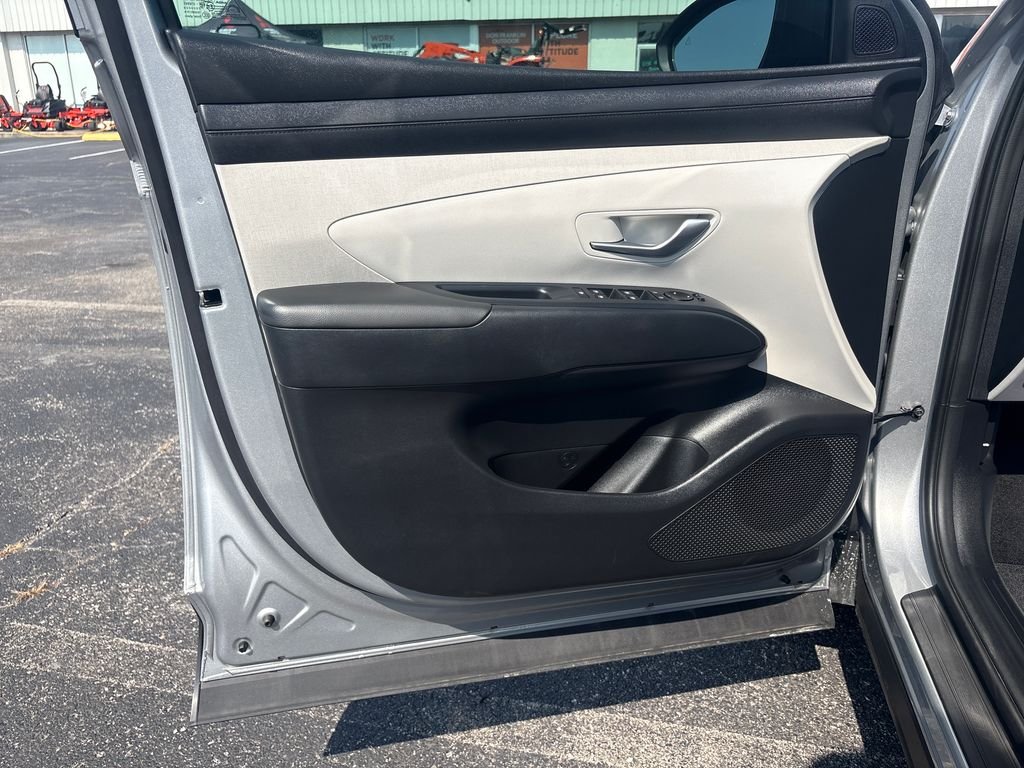 Certified Used 2025 Silver Hyundai SEL Convenience image 12