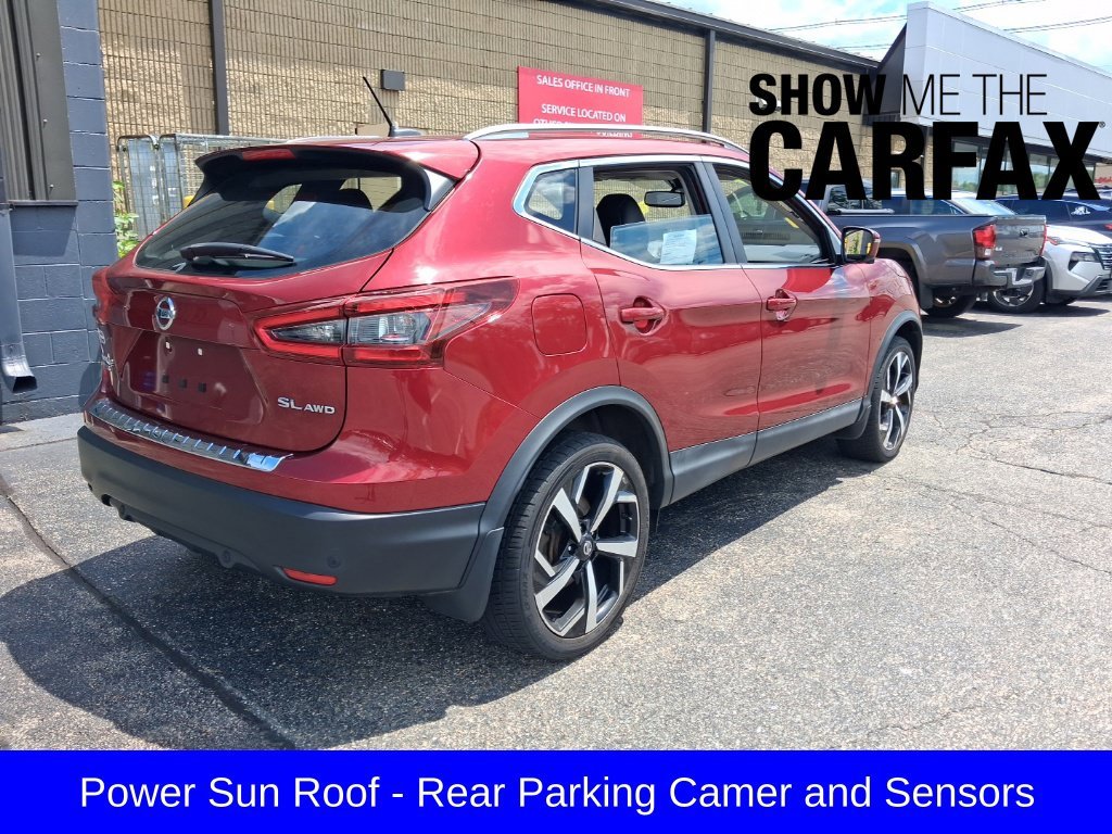 Used 2020 Red Nissan SL image 14