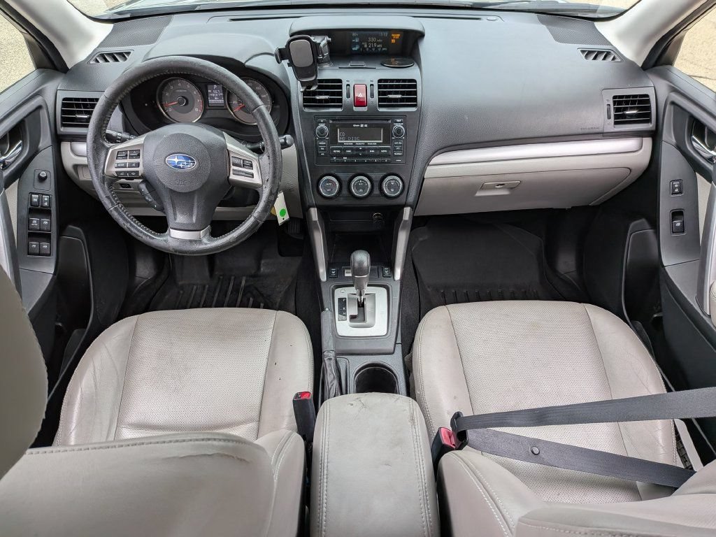 Used 2014 Green Subaru 2.5i Limited image 4