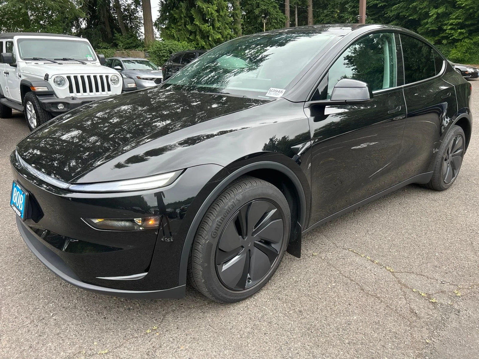 Used 2026 Diamond Black Tesla Long Range image 1