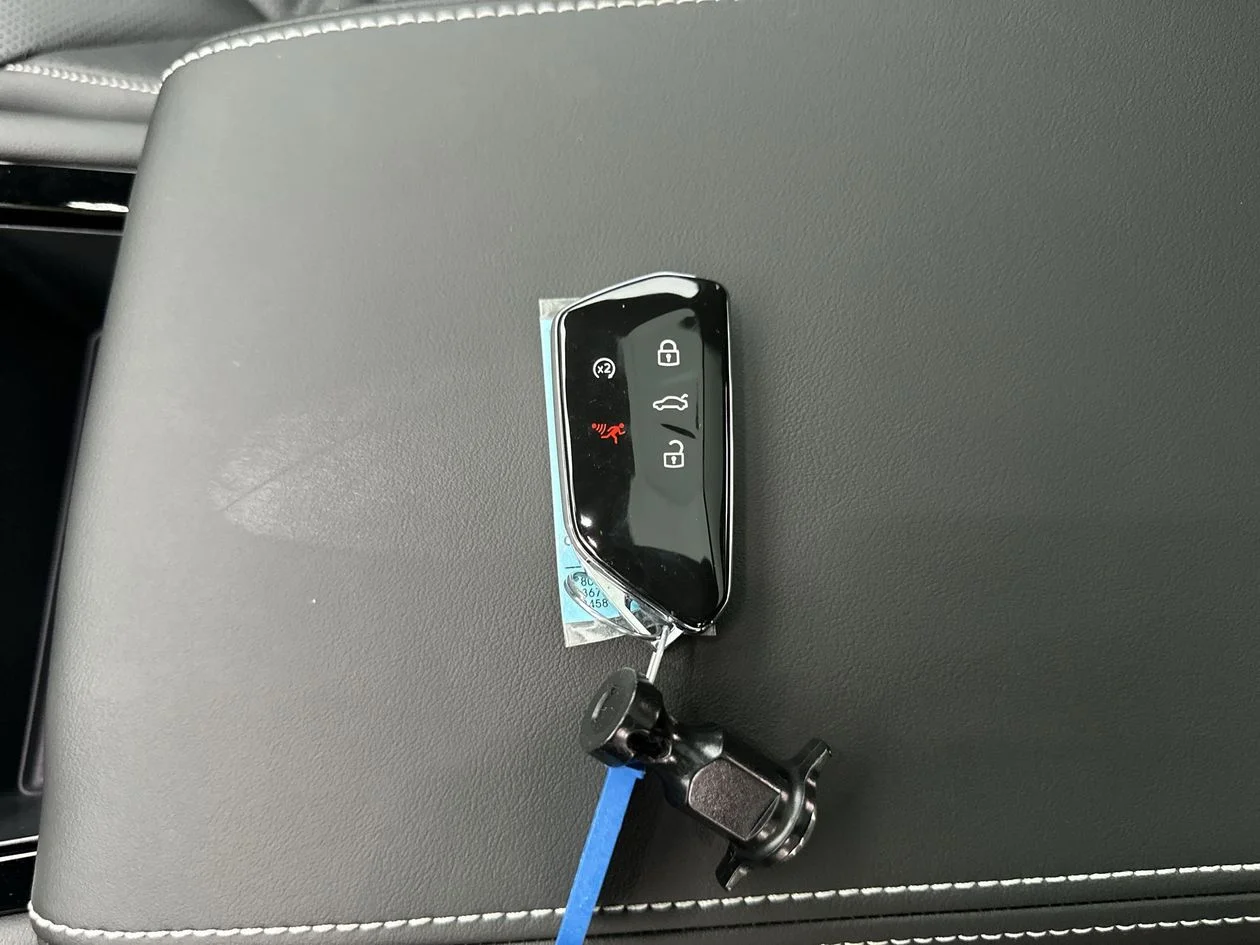 New 2026 Green Volkswagen 2.0T SE w/Technology image 40