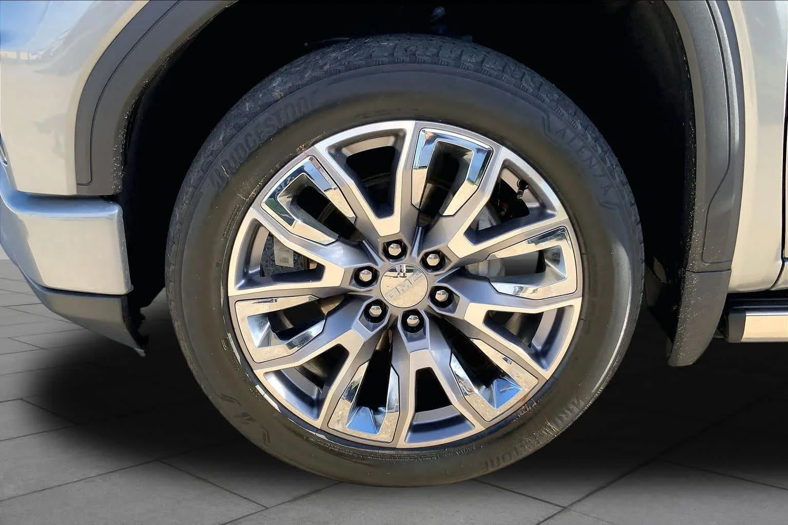 Used 2024 Sterling Metallic GMC Denali image 10