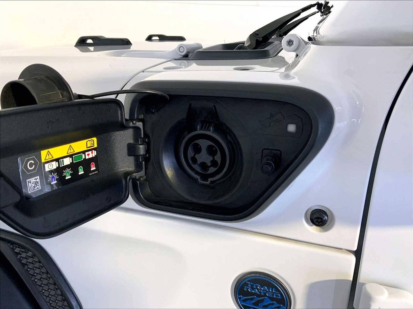 Used 2023 Bright White Clearcoat Jeep Willys image 38
