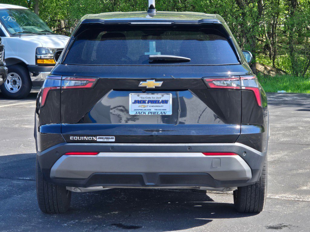 2025 Chevrolet Equinox LT - Photo 12