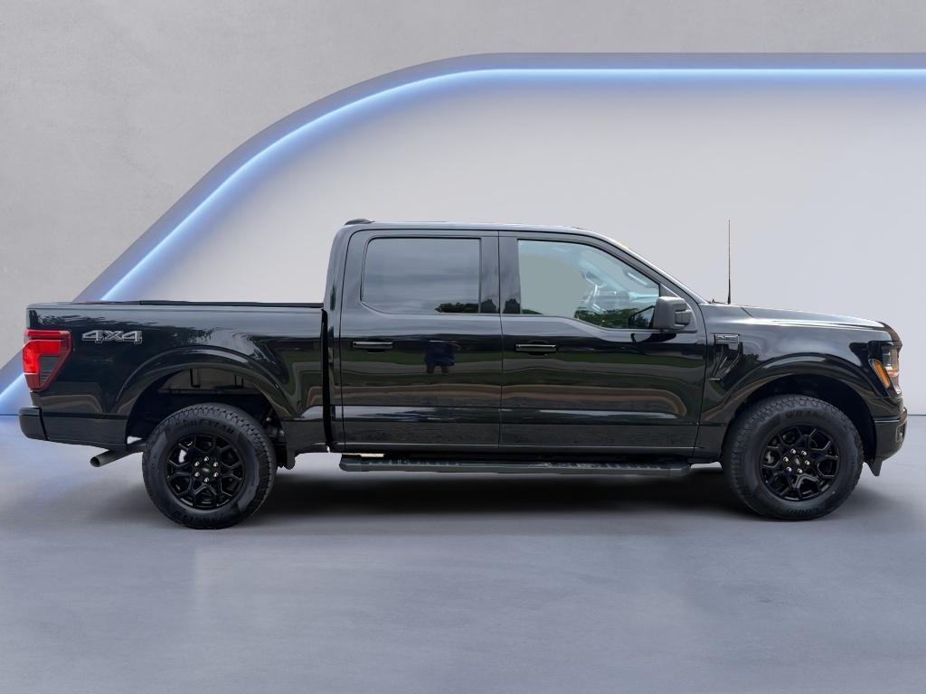 Used 2024 Agate Black Metallic Ford XLT image 6