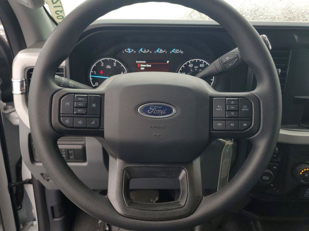 New 2025 Oxford White Ford F-350® XL image 10