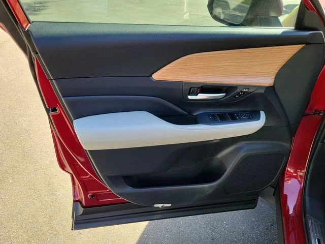 Used 2025 Red Toyota Limited image 17