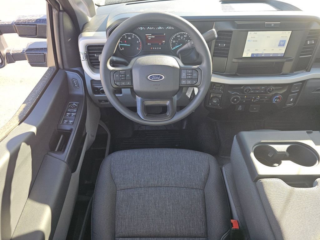 New 2026 Oxford White Ford F-350® XL image 4