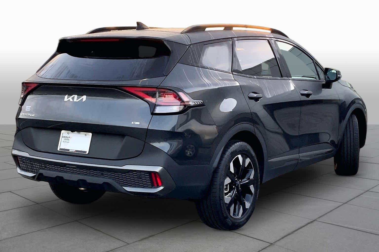 Used 2023 Gravity Gray Kia X-Line image 13
