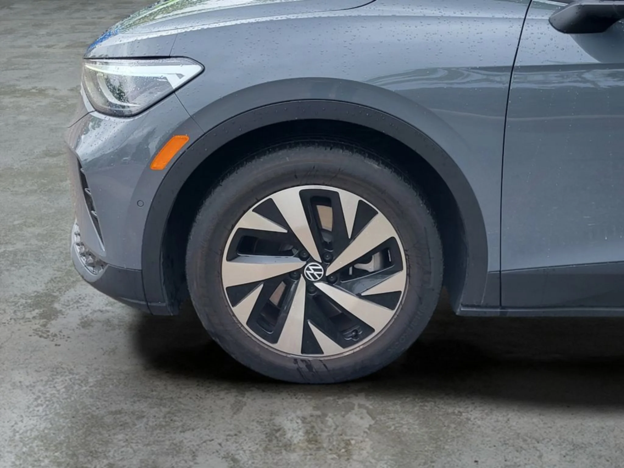 Used 2024 Pure Gray Volkswagen Standard image 28