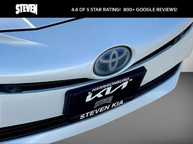 Used 2017 White Toyota Three Touring image 38