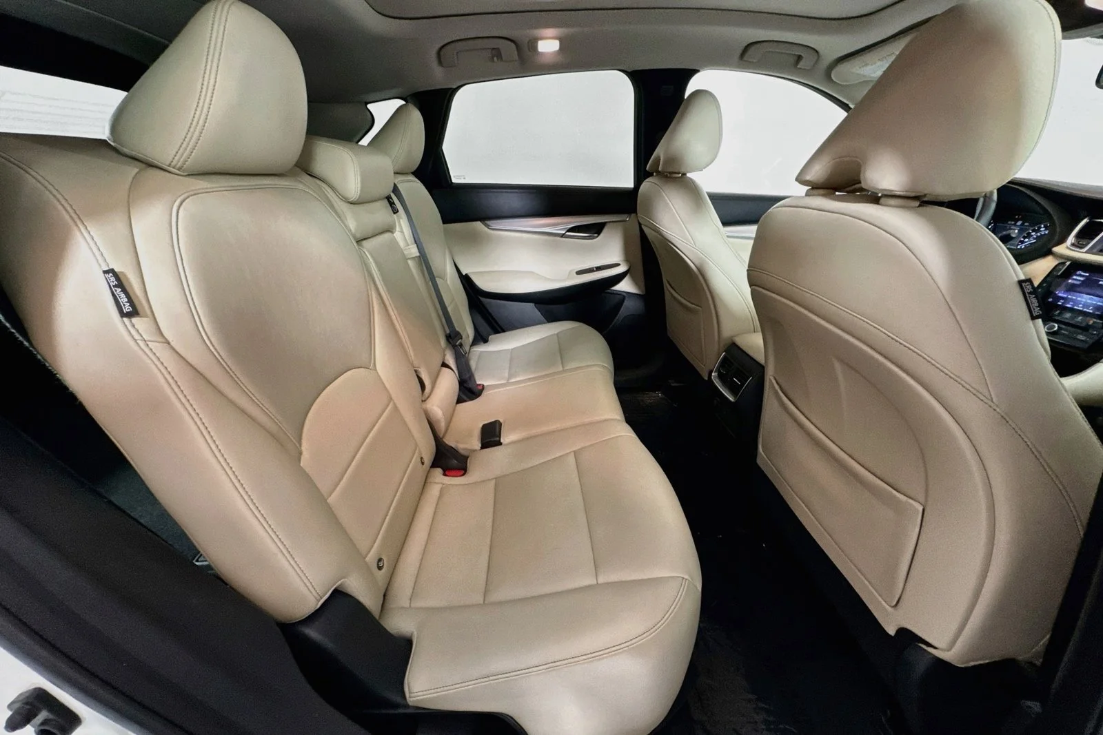 Used 2021 Majestic White INFINITI ESSENTIAL image 26