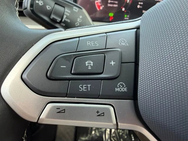 New 2026 Black Volkswagen 2.0T SE image 20
