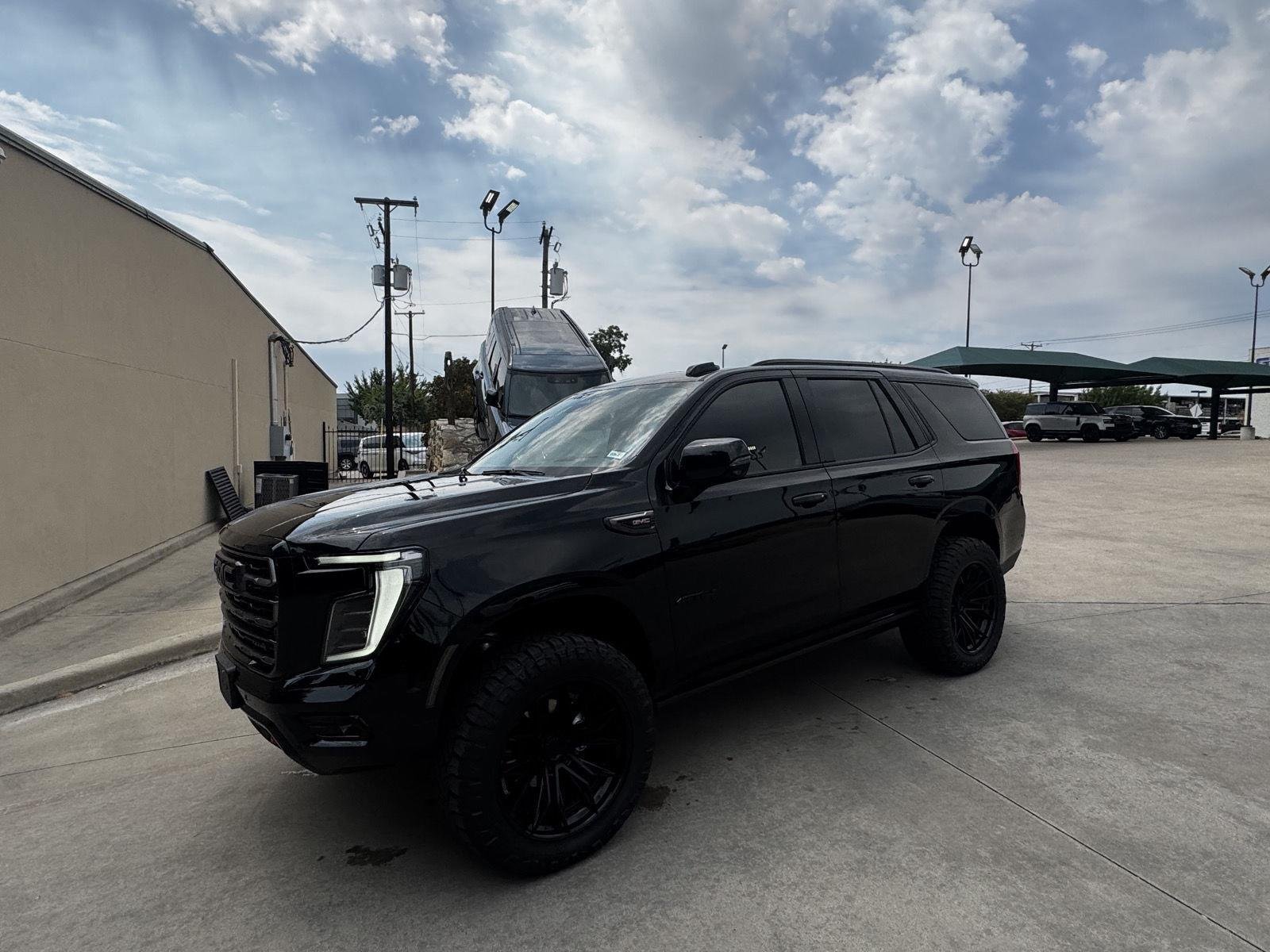 Used 2026 Onyx Black GMC AT4 Ultimate image 2