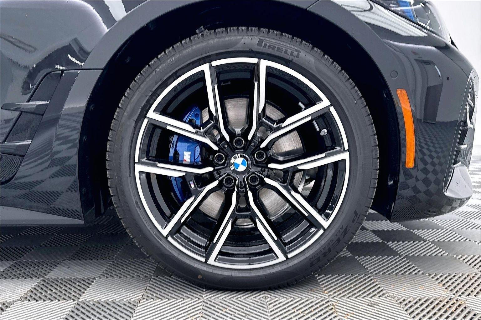 New 2026 Black Sapphire Metallic BMW 430i xDrive image 37