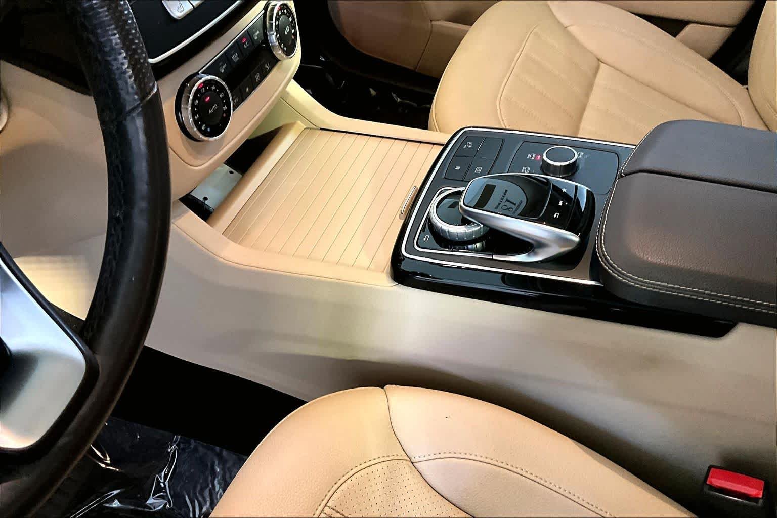 Used 2018 Lunar Blue Metallic Mercedes-Benz GLE 350 image 17