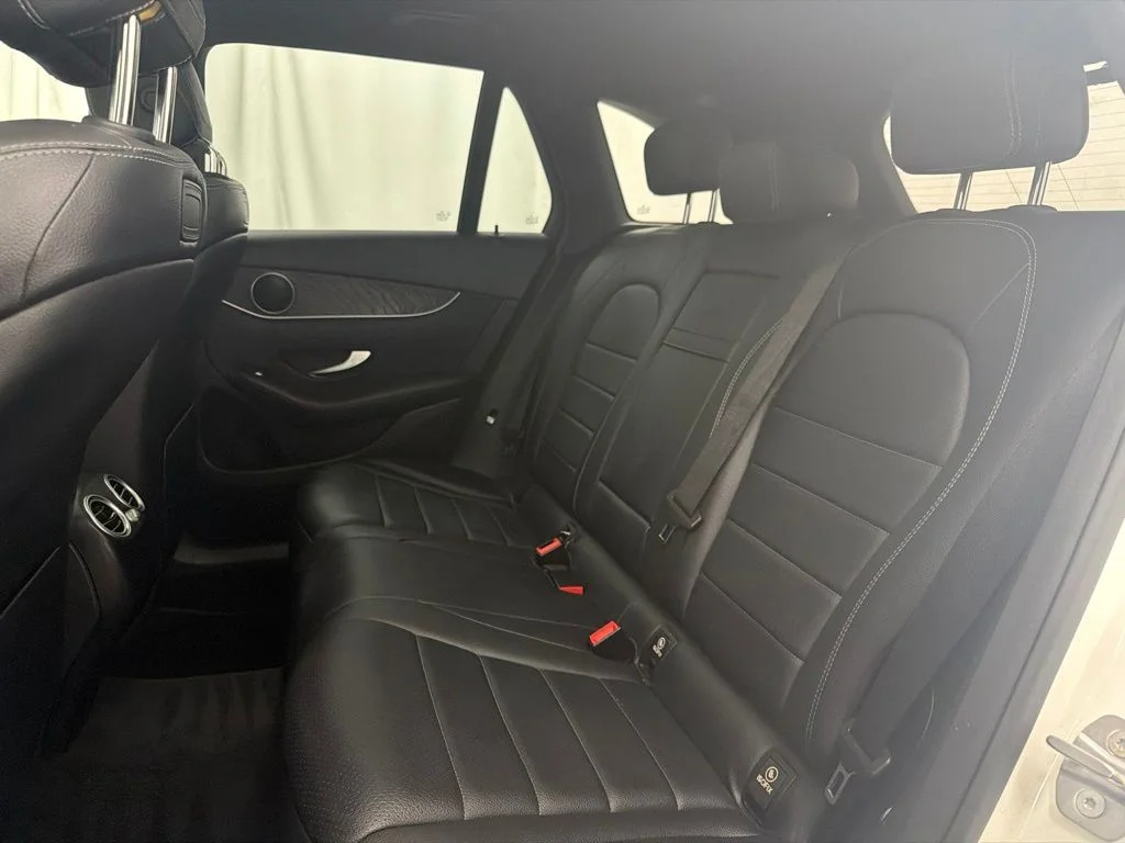 Used 2018 White Mercedes-Benz GLC 300 image 24
