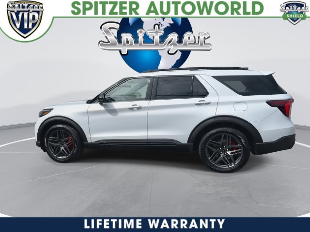 New 2026 Space White Metallic Ford ST image 11