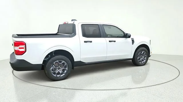 New 2026 White Ford XLT image 8