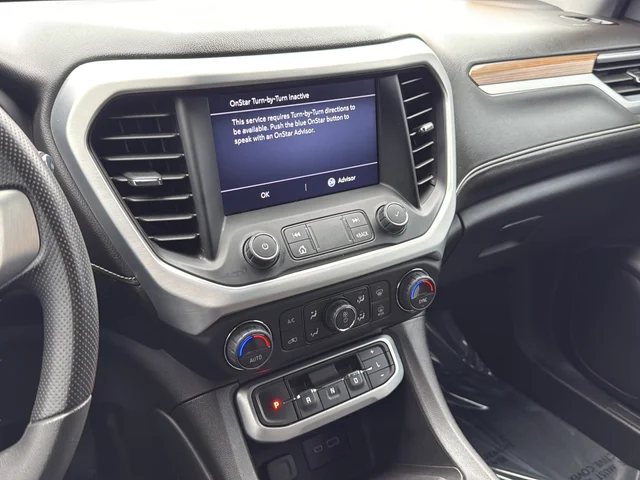 Used 2023 Silver GMC SLE image 32