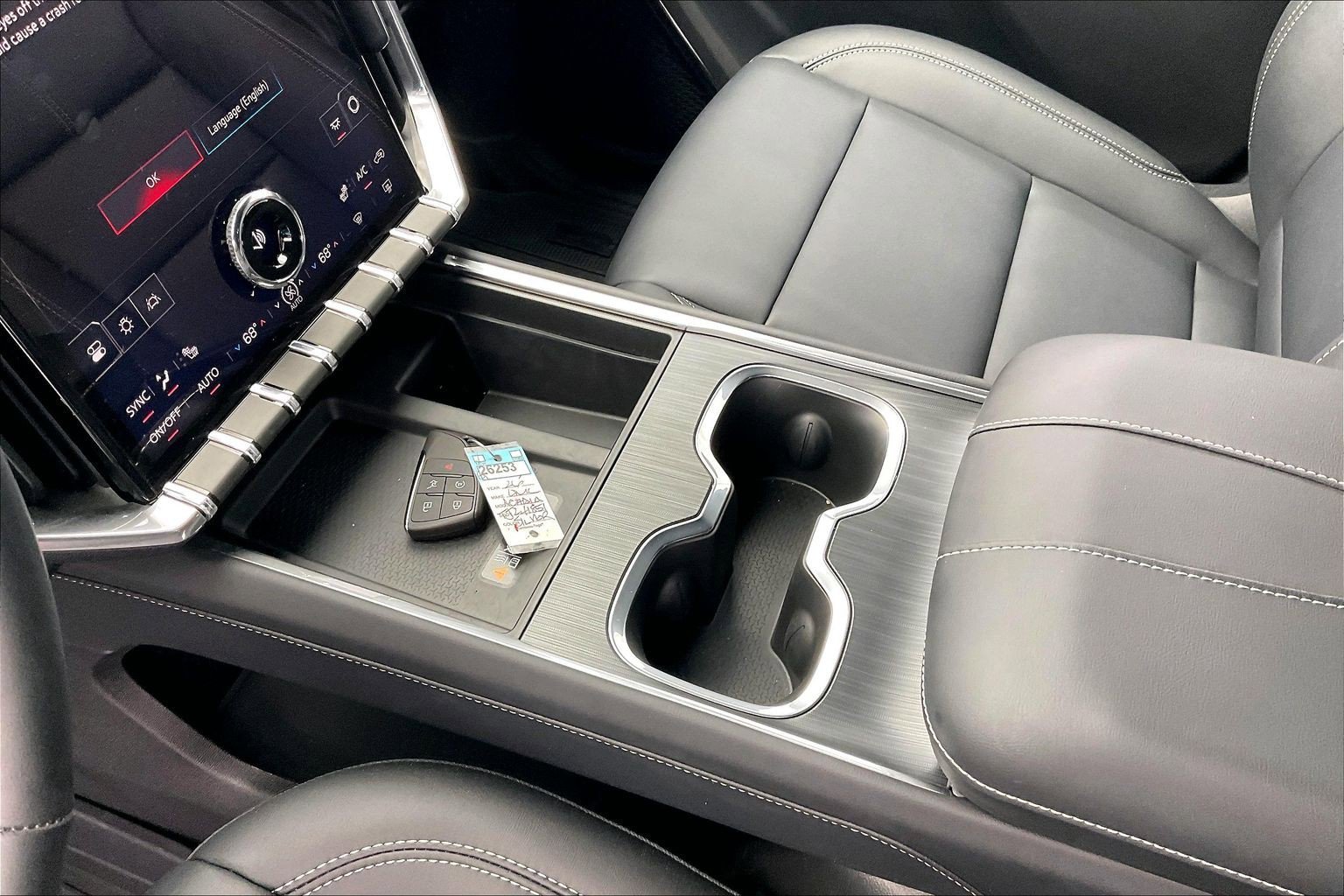 2026 GMC Acadia Elevation - Photo 8