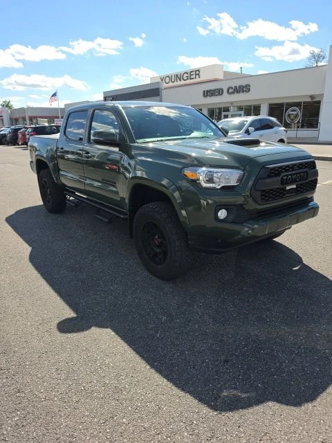 Used 2022 Green Toyota TRD Sport image 4
