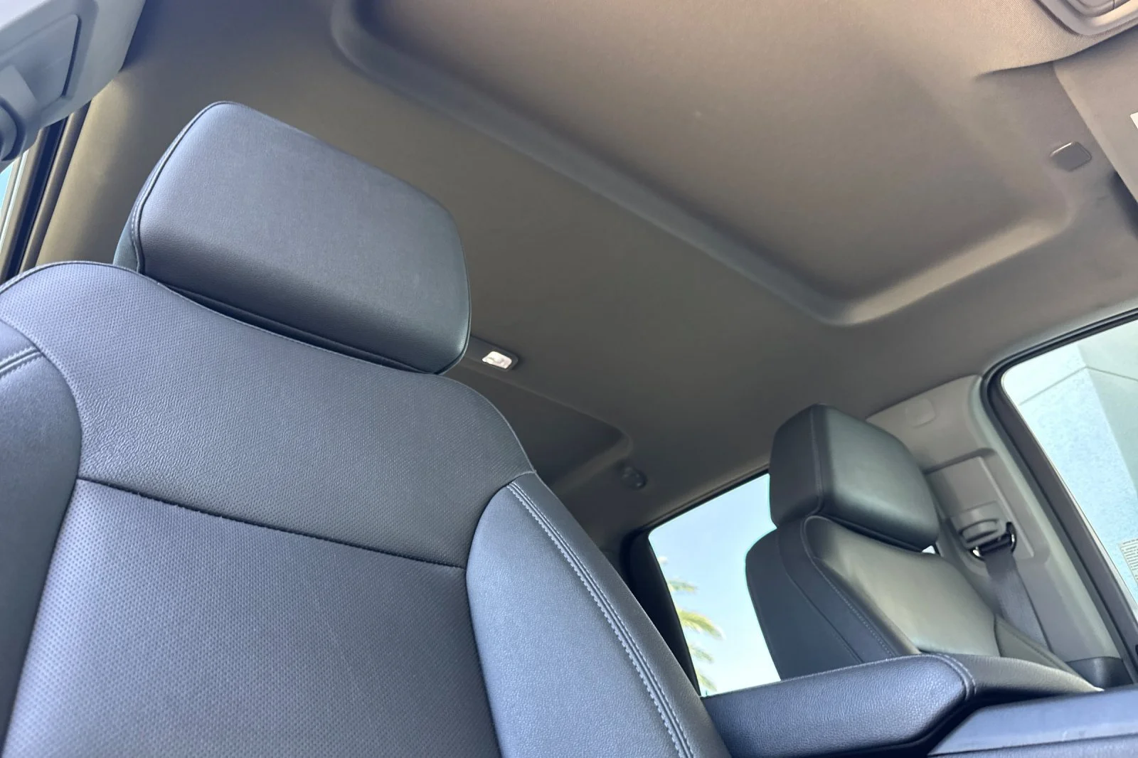 2025 GMC Sierra 1500 SLT - Photo 17