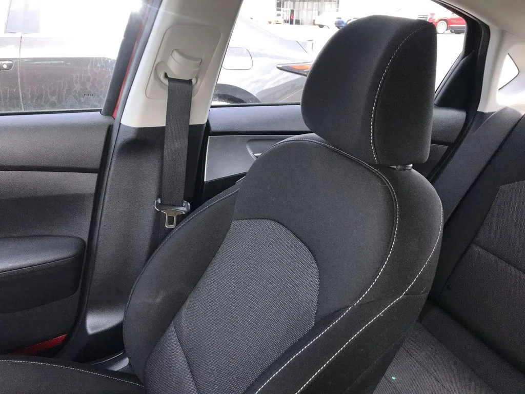 Used 2022 Red Kia LXS image 22
