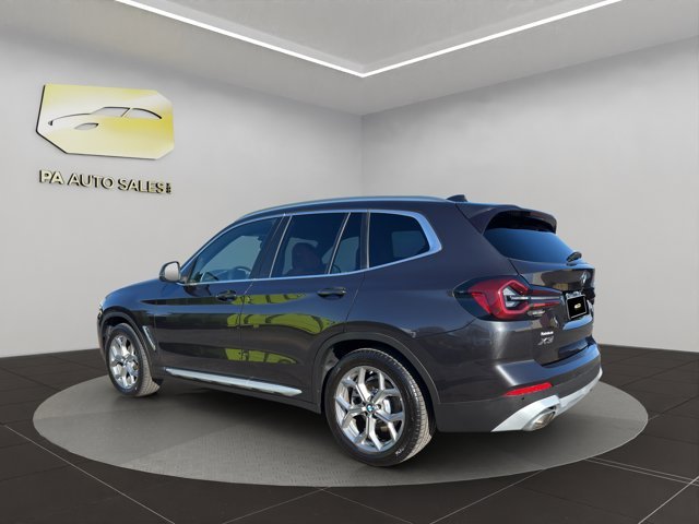 Used 2023 Dark Graphite Metallic BMW xDrive30i image 5