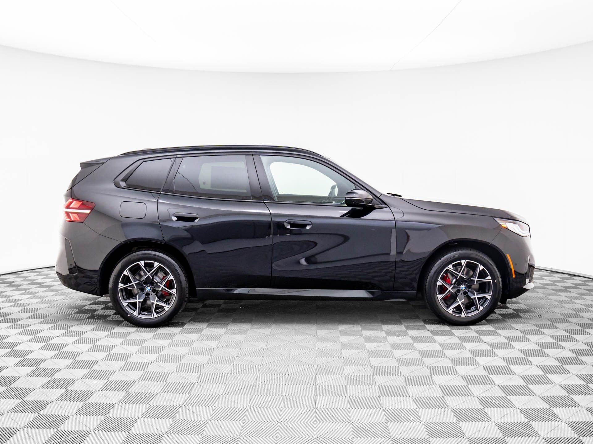 New 2026 Black Sapphire Metallic BMW 30 xDrive image 7