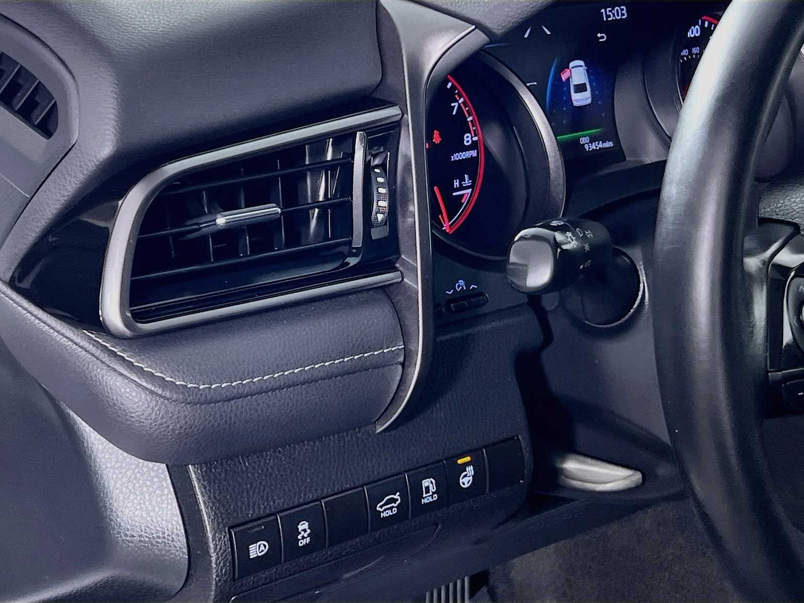 Used 2021 Wind Chill Pearl Toyota XSE image 9