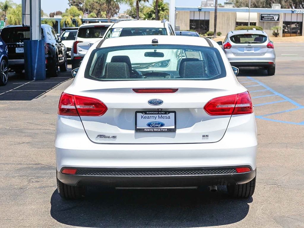 Used 2018 White Ford SE image 8