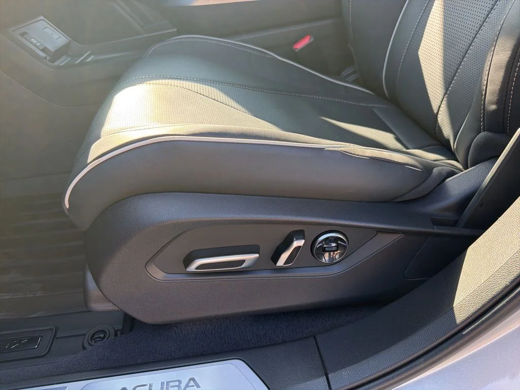 New 2026 Solar Silver Metallic Acura Advance Package image 14